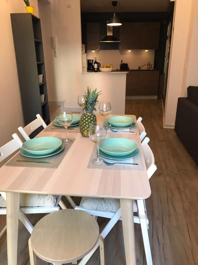 Cactus 2 Bedroom Apartment On Calle San Miguel Minutes From The Beach By Namaste Elite Torremolinos Kültér fotó